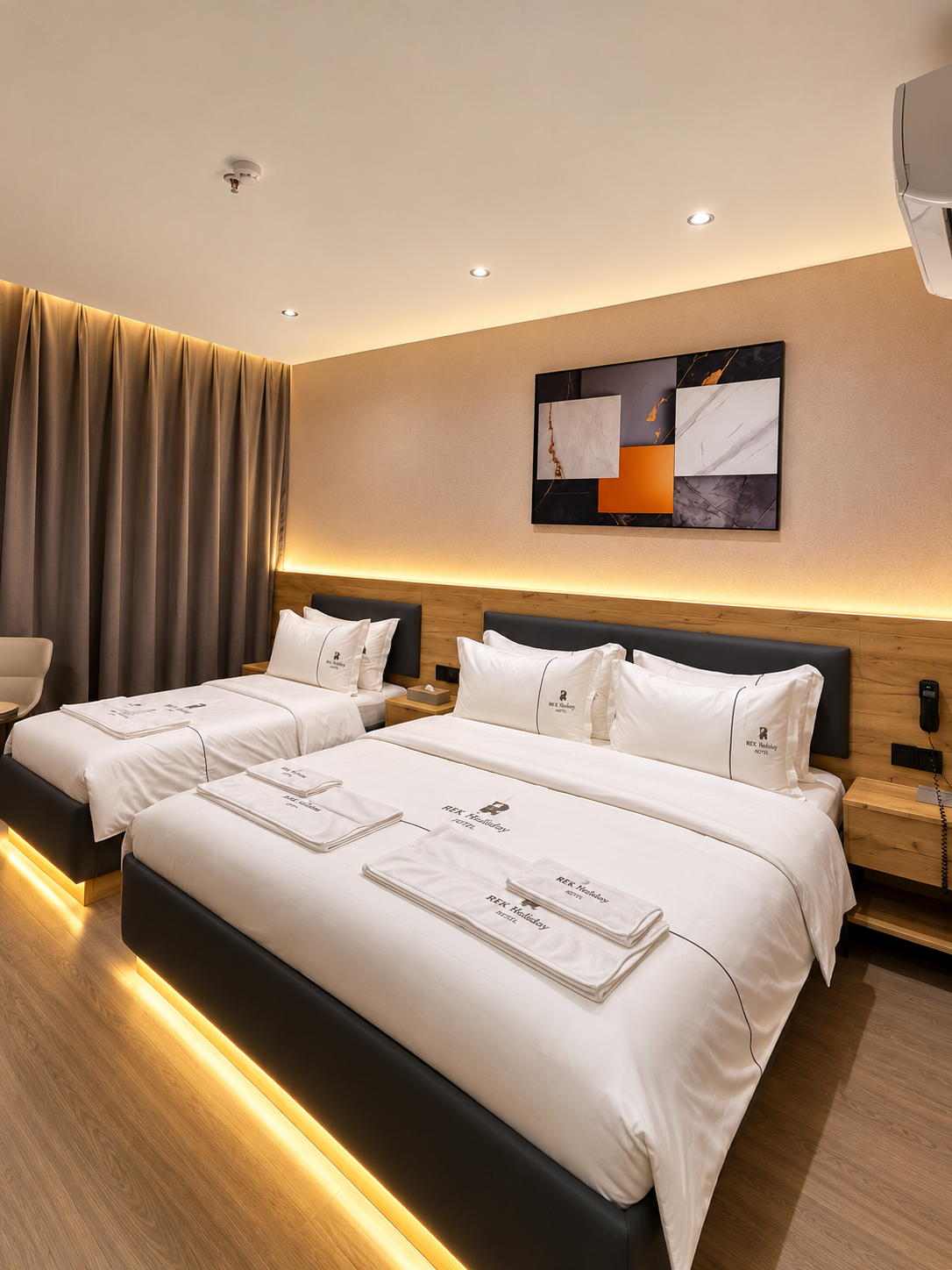 REK Holiday Hotel — Double Bed + 1 Single Bed